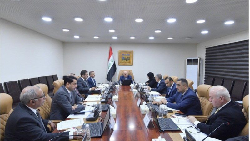 المجلس الوزاري يصدر توضيحا بشأن احتساب الشهادات للموظفين