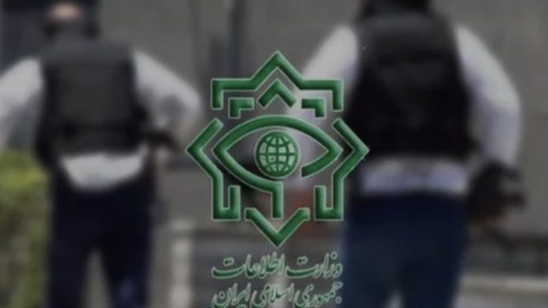 الاستخبارات الإيرانية تعلن ضبط 273 قطعة سلاح مهربة واعتقال 3 متورطين