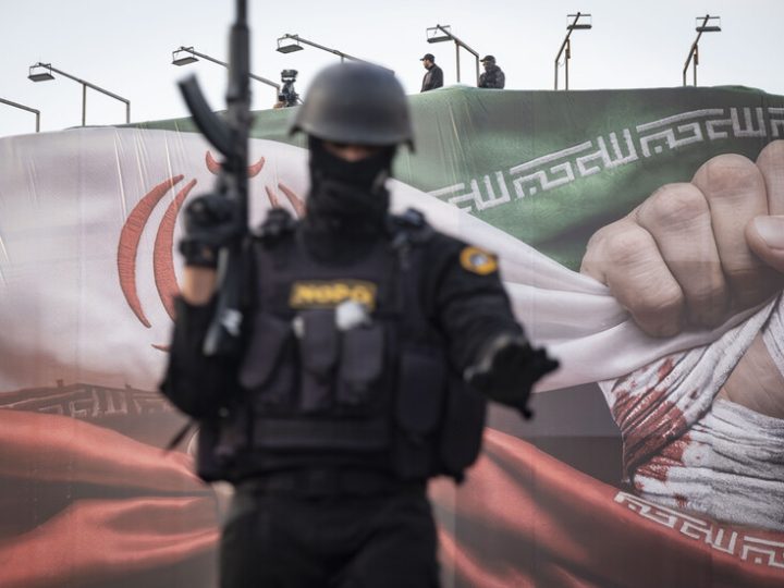 المتحدث باسم الجيش الإيراني يعلن عن الدول التي سيشملها نطاق الحرب في الشرق الأوسط