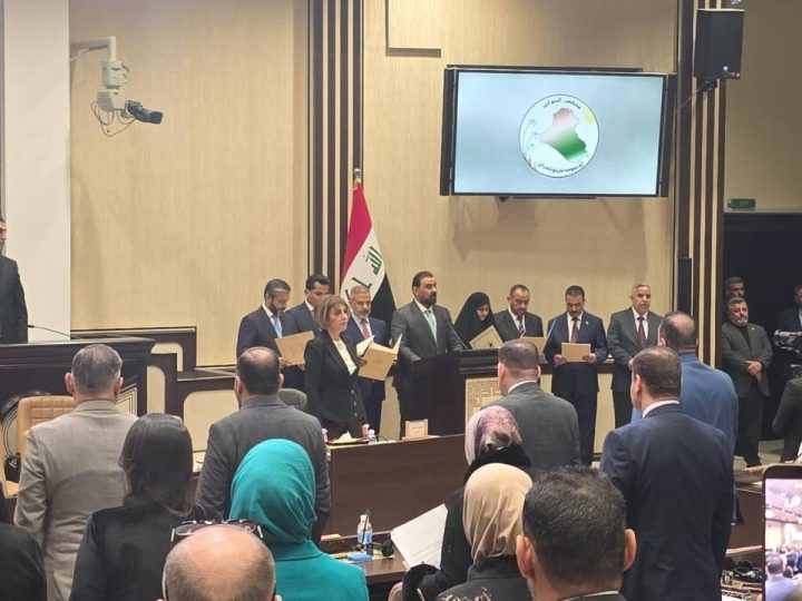 7 وزراء يؤدون اليمين الدستورية كنواب في الدورة النيابية السادسة