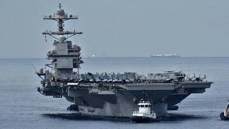 الجيش الأمريكي يحدد سبب وجود حاملة الطائرات “أبراهام لينكولن” في الشرق الأوسط
