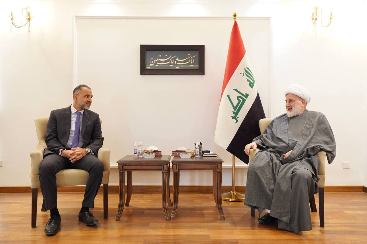 الشيخ حمودي للسفير البريطاني: قوة العراق واستقراره ضرورة إقليمية ودولية