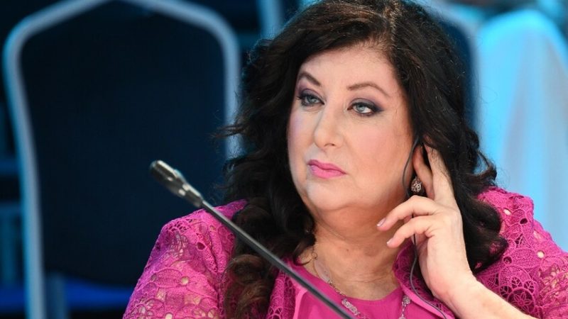 مساعدة بايدن السابقة: المثليون والمتحولون جنسيا جعلوا الولايات المتحدة أضحوكة