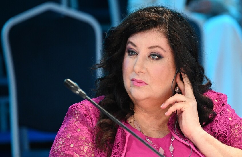 مساعدة بايدن السابقة: المثليون والمتحولون جنسيا جعلوا الولايات المتحدة أضحوكة