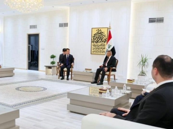 وزير الداخلية يناقش مع شركة كورية تزويد المحافظات بطائرات مروحية للإطفاء والإنقاذ