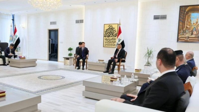 وزير الداخلية يناقش مع شركة كورية تزويد المحافظات بطائرات مروحية للإطفاء والإنقاذ