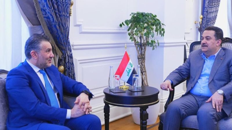 السوداني وأبو كلل يؤكدان على تنظيم العمل الإعلامي واستثمار قطاع الاتصالات