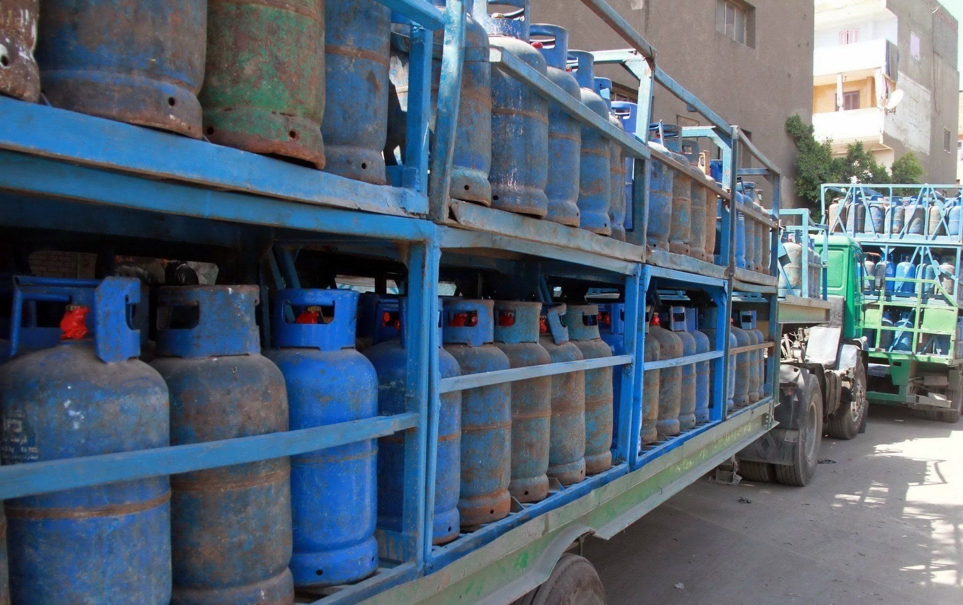 تعبئة الغاز تعلن زيادة حصة بغداد إلى 180 ألف أسطوانة يومياً وتؤكد عدم وجود أزمة