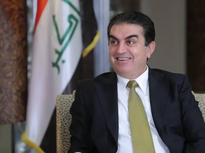 مكتب الأتروشي يوضح بشأن بيان عيد الجيش دعا فيه المؤسسة العسكرية إلى الإلتزام بالدستور دون تهنئته