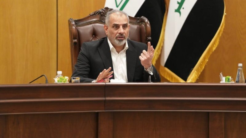 نائب رئيس البرلمان يدعو رؤساء الكتل للإسراع في تقديم أسماء مرشحيها باللجان المؤقتة