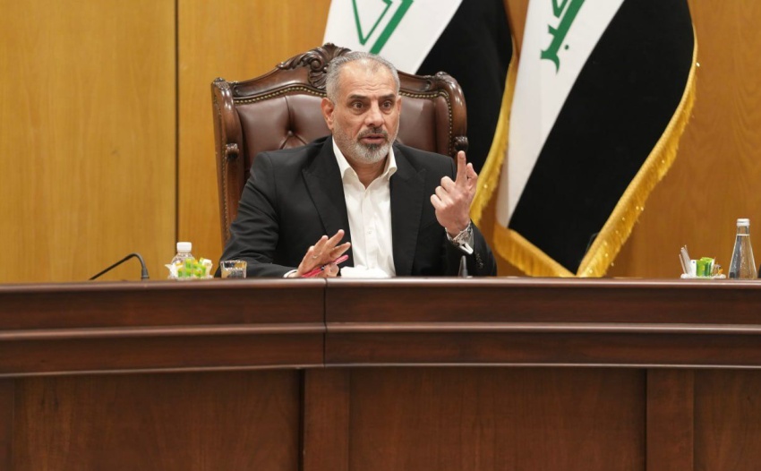 نائب رئيس البرلمان يدعو رؤساء الكتل للإسراع في تقديم أسماء مرشحيها باللجان المؤقتة