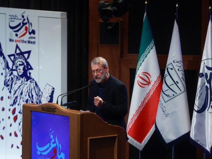 أمين مجلس الأمن القومي الإيراني: نحن في خضم حرب ولا سلام ولا وقف لإطلاق النار