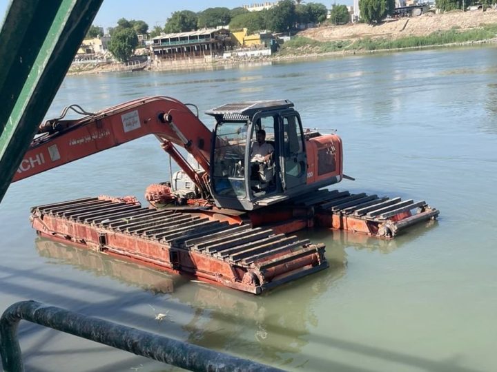 الموارد تعلن انجاز خطة كري وإزالة القصب في بغداد بالكامل