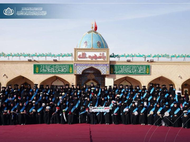 مرقد الشهيد الصدر يحتفي بتخرج 1400 طالب وطالبة
