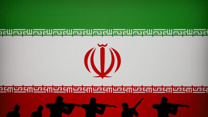 مقر خاتم الأنبياء الإيراني: نعيد صياغة قوانين المرور في هرمز.. و”عداد أعماركم” بأيدينا