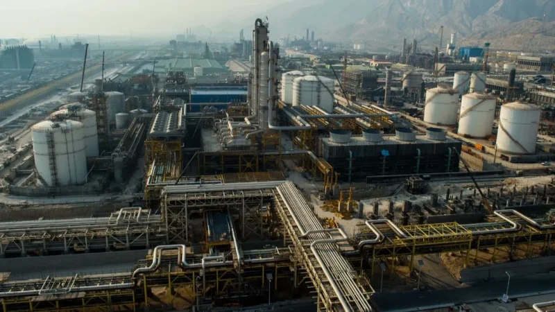 وكالة فارس: قصف على منشآت للطاقة في أصفهان وخرمشهر