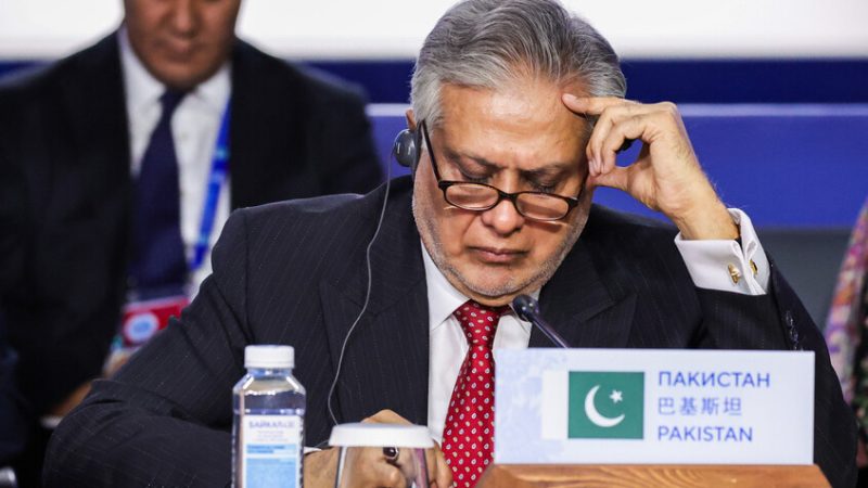 وزير خارجية باكستان: إسلام آباد تنقل الرسائل بين واشنطن وطهران