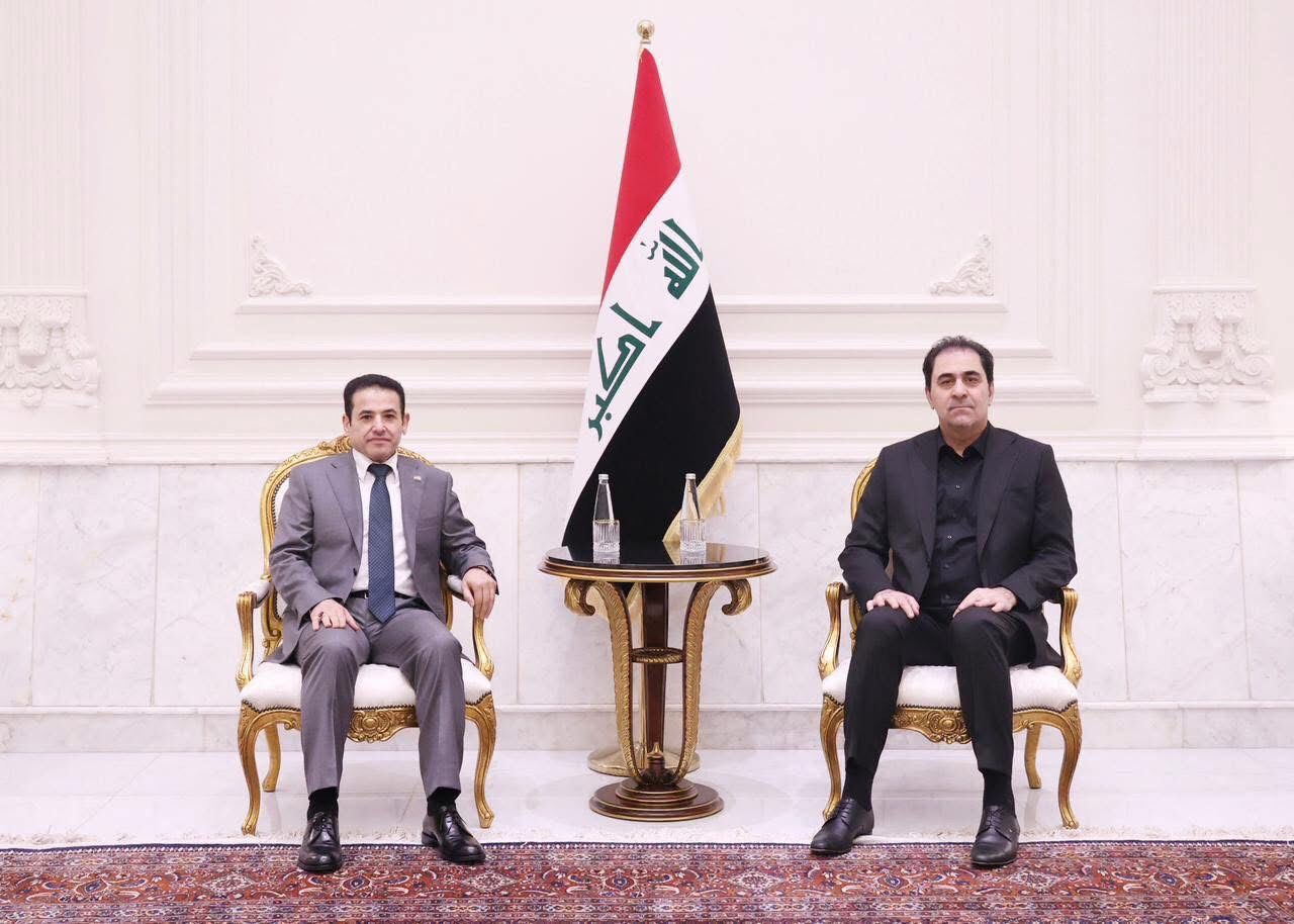 المندلاوي و الاعرجي يبحثان تحديات المنطقة وتوحيد الخطابات الوطنية