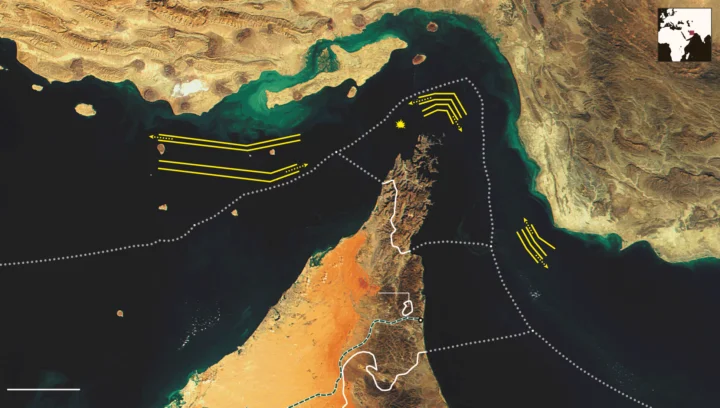 إيران تحدد طريقة وحيدة لعبور مضيق هرمز