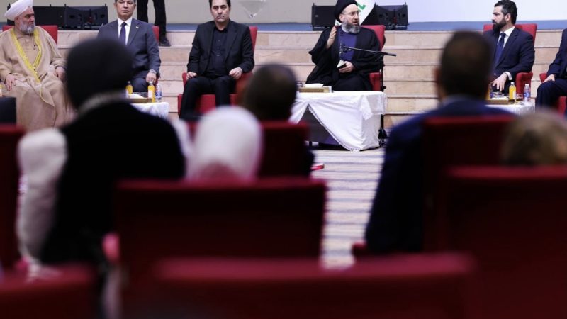 السيد الحكيم يؤكد ضرورة انفتاح العراق على محيطه وتنويع مصادر تصدير النفط