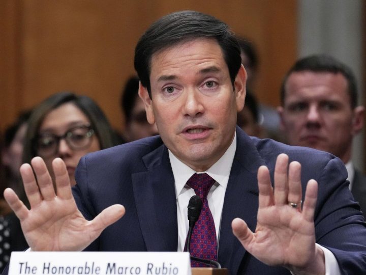 وزير الخارجية الأمريكي: إيران لا تزال تمتلك نصف مخزونها من الصواريخ ما قبل الحرب