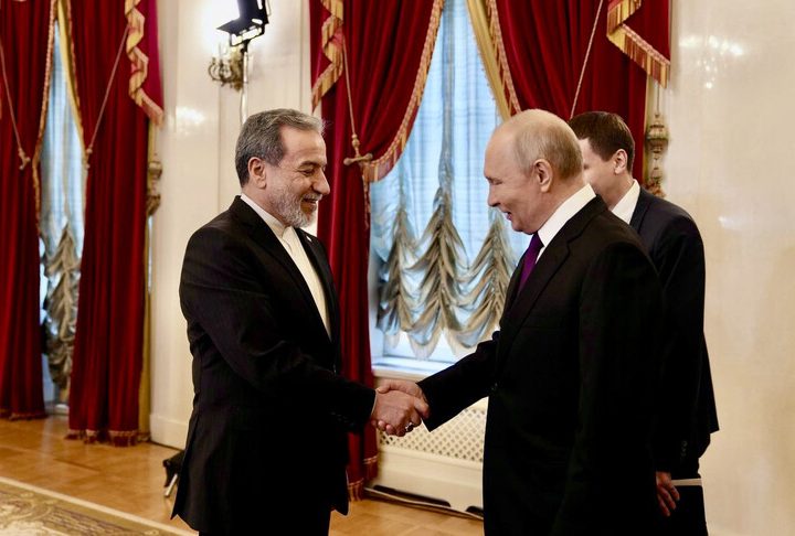 بوتين: الشعب الإيراني يقاتل بشجاعة وبطولة من أجل سيادته