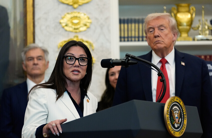 وزيرة العمل الأمريكية تقدم استقالتها على خلفية اتهامات بسلوك “غير أخلاقي”