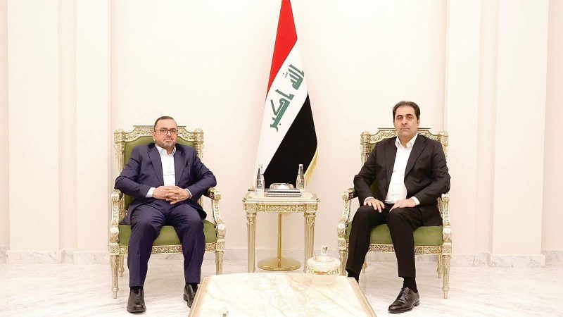 المندلاوي والموسوي يؤكدان على تعزيز التعاون لدعم الحكومة الجديدة في مسارها لبناء مؤسسات الدولة