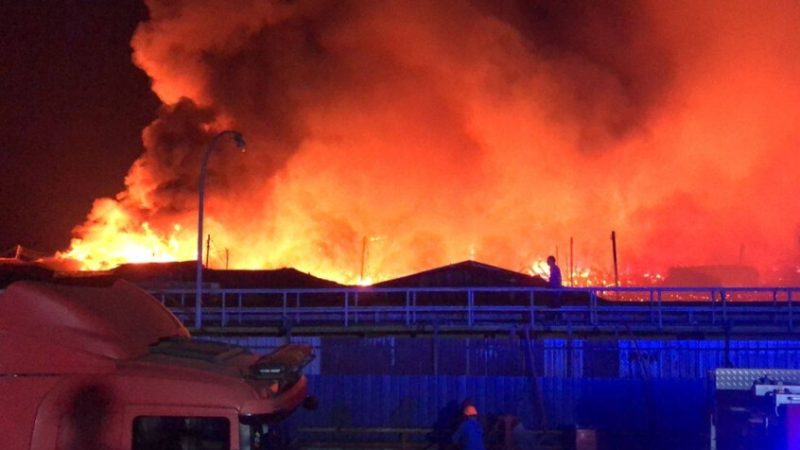 حريق في ولاية صباح الماليزية يدمر 200 منزل ويشرد المئات