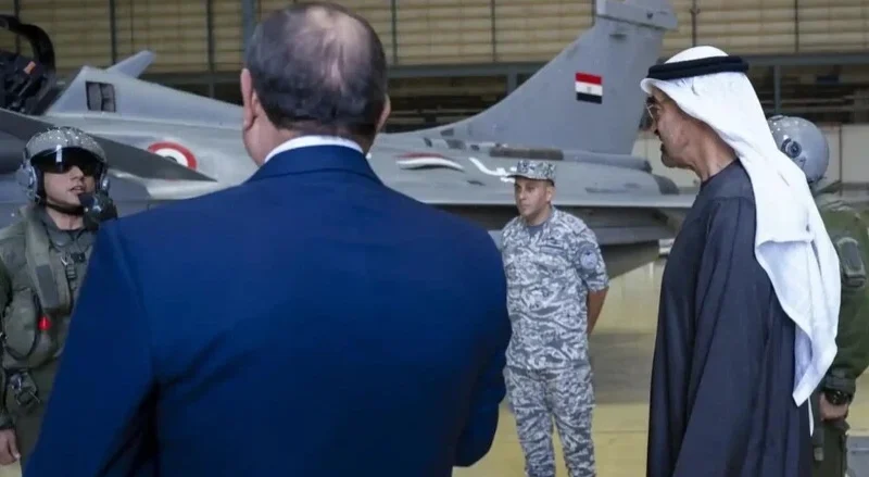 تقارير إسرائيلية: مصر نشرت مقاتلات “رافال” في الإمارات لتعزيز الدفاع الجوي وسط تصاعد التوتر الإقليمي