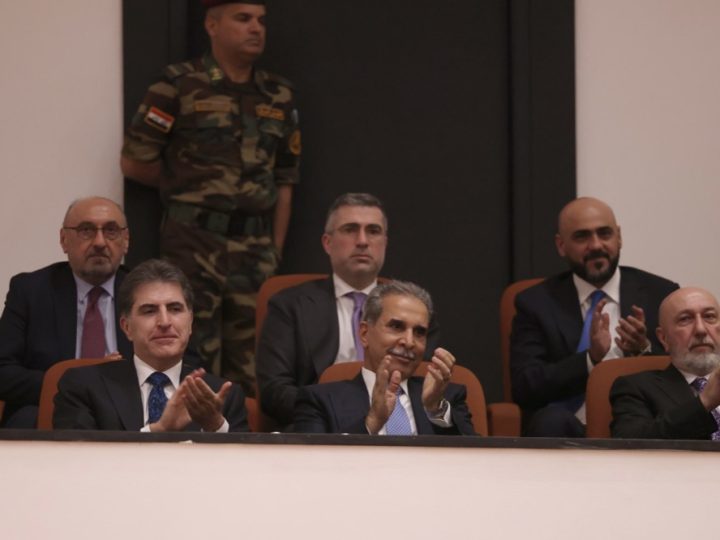 رئيس إقليم كردستان: نتمنى لحكومة الزيدي النجاح بأداء مهامها ومسؤولياتها وتحقيق تطلعات العراقيين