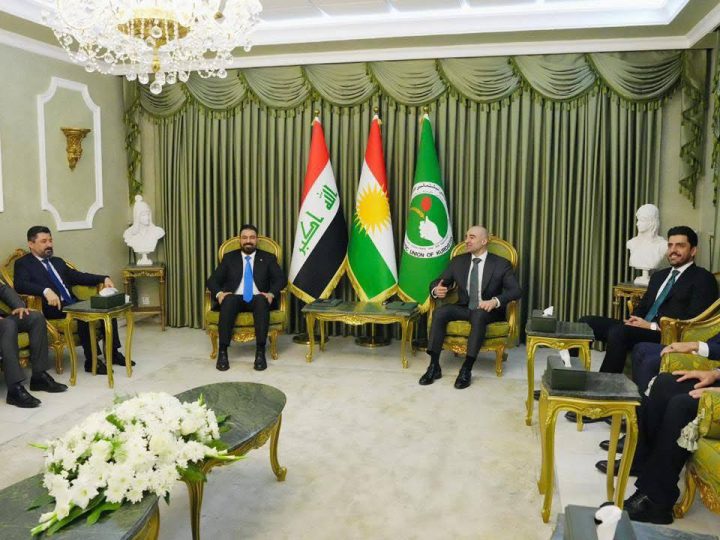 الزيدي وطالباني يبحثان مساعي تشكيل الحكومة الجديدة