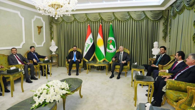 الزيدي وطالباني يبحثان مساعي تشكيل الحكومة الجديدة