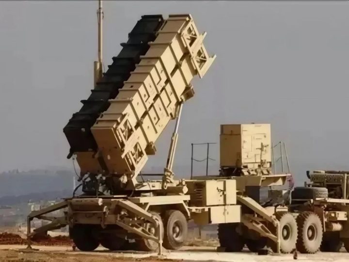الدفاع السعودية: اعتراض وتدمير 3 مسيرات بعد دخولها مجالنا الجوي قادمة من أجواء العراق