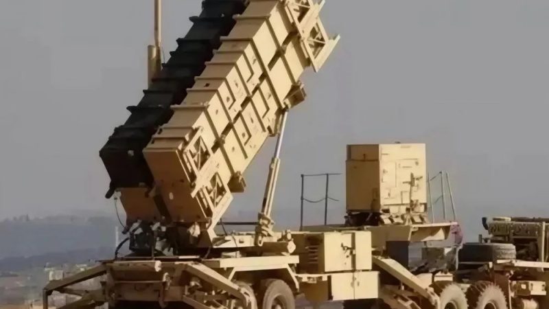 الدفاع السعودية: اعتراض وتدمير 3 مسيرات بعد دخولها مجالنا الجوي قادمة من أجواء العراق