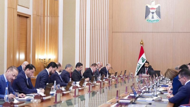 15 توجيهاً من الزيدي في أول جلسة لمجلس الوزراء