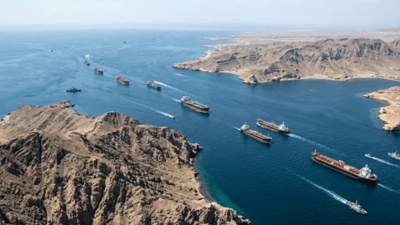 بيانات: ناقلة نفط عملاقة تحمل نفطا عراقيا عبرت مضيق هرمز خلال الأيام الأخيرة
