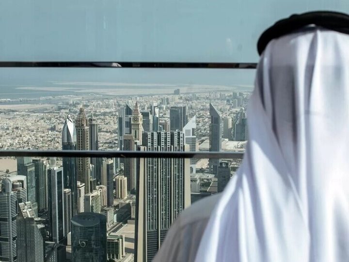 دبي تصدر قرارا جديدا بشأن الحصول على الإقامة.. ما الجديد فيه؟