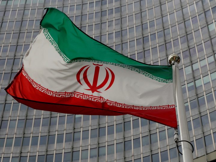 طهران تدين ضربات أميركية قرب مضيق هرمز وتؤكد الرد والاستعداد للدفاع عن السيادة