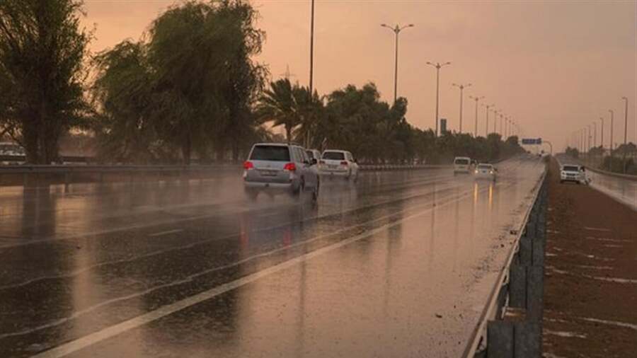 الأنواء الجوية: أمطار متفرقة وغبار وانخفاض تدريجي في درجات الحرارة خلال الأيام المقبلة