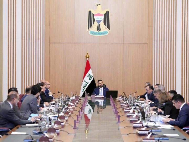 مجلس الوزراء يقر حزمة قرارات بينها منع استيراد الحنطة حتى نهاية موسم التسويق