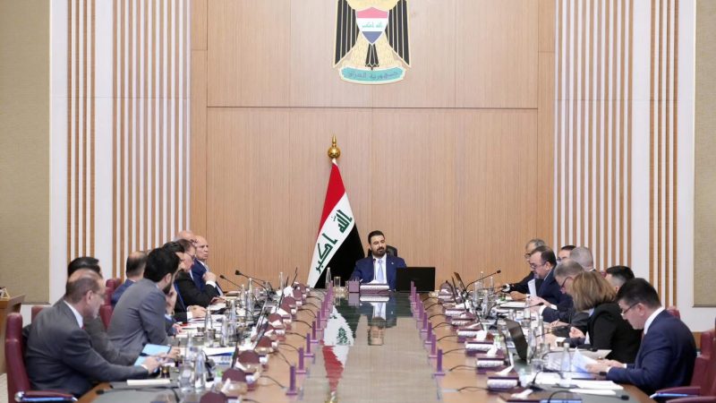 مجلس الوزراء يقر حزمة قرارات بينها منع استيراد الحنطة حتى نهاية موسم التسويق