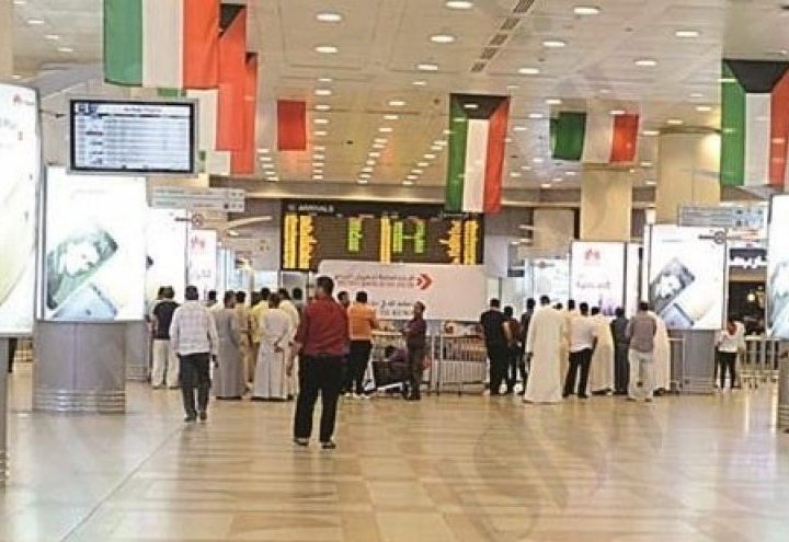 مطار الكويت يستأنف عمله بعد تعليق مؤقت إثر تطورات أمنية في المنطقة