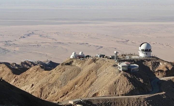 الصين تخطط لإنشاء أكبر مرصد فلكي في العالم على قمة جبل بقدرات غير مسبوقة
