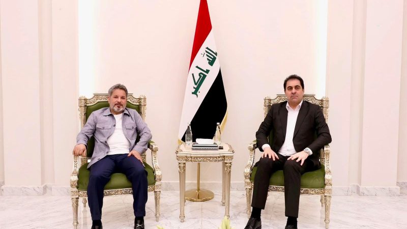 المندلاوي والزيدي يبحثان سبل دعم الحكومة في مواجهة التحديات الاقتصادية وحصر السلاح بيد الدولة