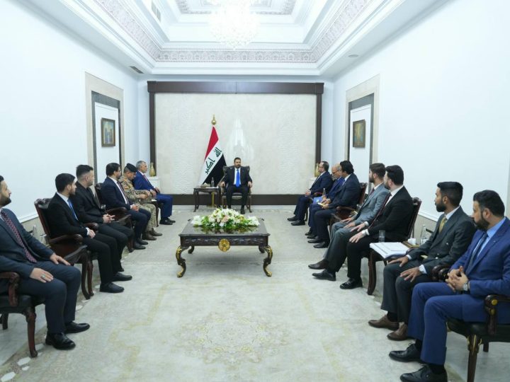 الزيدي يستقبل ممثلي الأطباء المقيمين الدوريين العاملين في مؤسسات الصحة