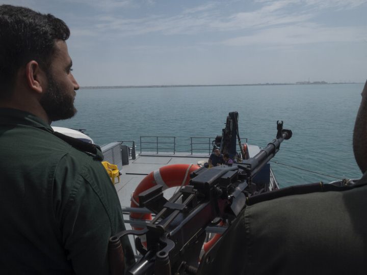 مستشار المرشد الإيراني: طالما بقي الاتفاق حبرا على ورق فإن تدفق الطاقة في الشرق الأوسط سيبقى متوقفا