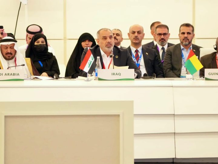 فيحان يدعو من باكو إلى موقف إسلامي موحد لحماية قضايا الأمة وتعزيز التكامل بين الدول الإسلامية