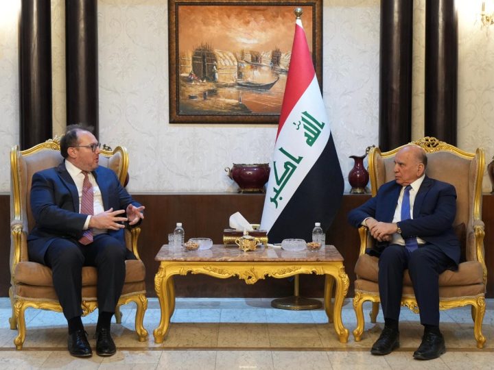 فؤاد حسين وهاريس يبحثان تعزيز التعاون العراقي الأمريكي ودعم الحكومة الجديدة