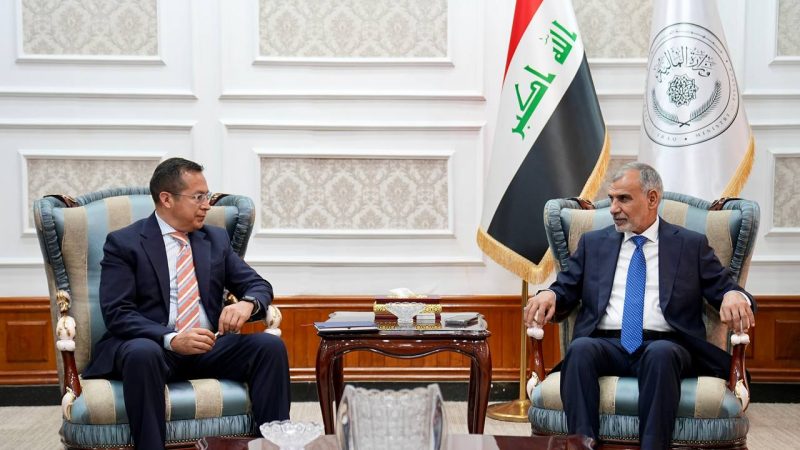 المالية: المضي ببرامج الإصلاح الاقتصادي وتعزيز التعاون مع البنك الدولي